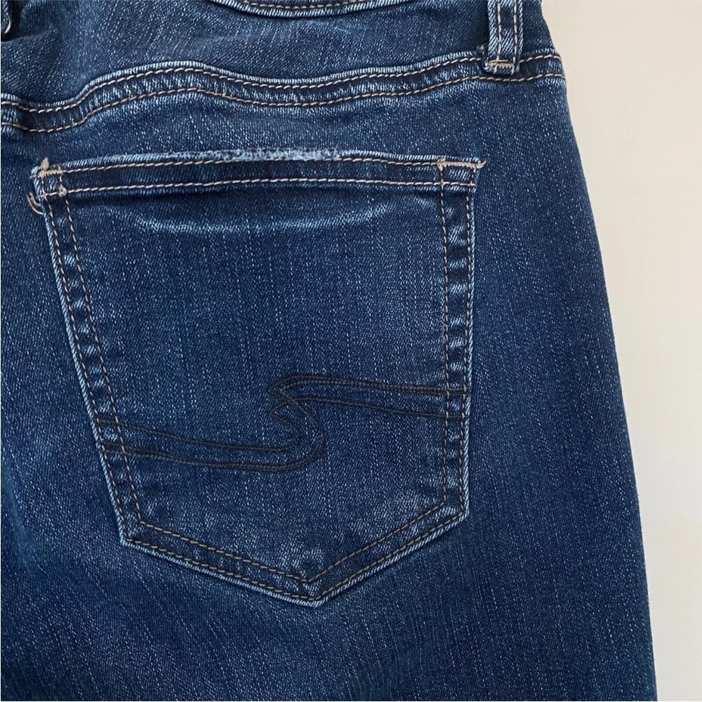 Silver Suki Straight Leg Blue Jeans Women's Sz 30x29 Dark Wash - Picture 5 of 15